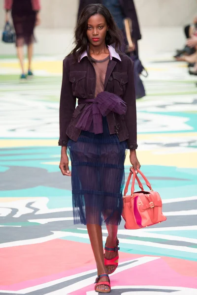 Look 11